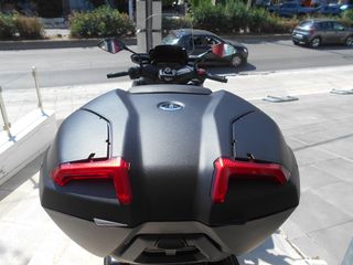Yamaha XMAX 300 2026 2026-thumb-6