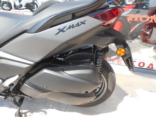 Yamaha XMAX 300 2026 2026-thumb-7