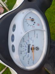Sym Fiddle 125 2011-thumb-6