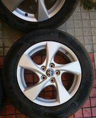 toyota chr-thumb-2