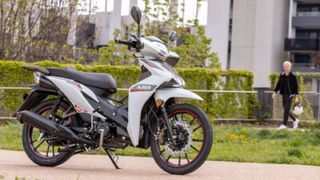 UM Flash 125 LΖ 2026 FLASH 125 LZ E5+ MONO 1600 EURO!!!