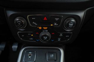 Jeep Compass 2020 1.6 Diesel 120hp Longitude (Navi) *KEYLESS*-thumb-31