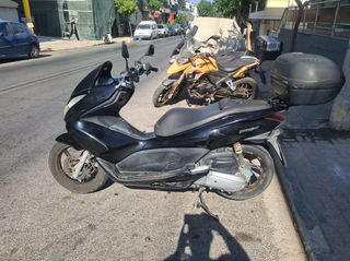 Honda PCX 125 2010-thumb-4