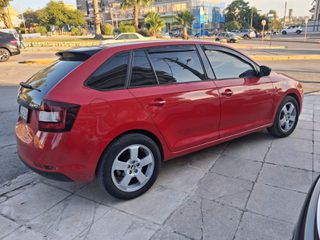 Skoda Rapid 2013-thumb-2