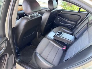 Jaguar X-Type 2008-thumb-9