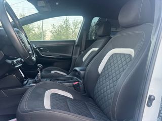 Kia Ceed / cee'd 2017 GT LINE-thumb-39