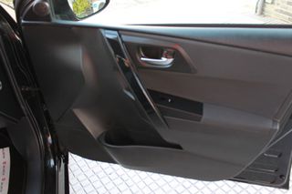 Toyota Auris 2016 1.6 D-4D EXECUTIVE-thumb-38