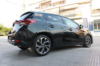 Toyota Auris 2016 1.6 D-4D EXECUTIVE-thumb-15