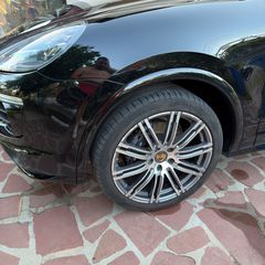 Porsche Cayenne 2015 GTS-thumb-4