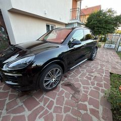 Porsche Cayenne 2015 GTS-thumb-5