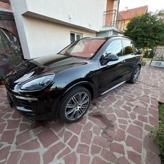 Porsche Cayenne 2015 GTS-thumb-6