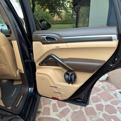 Porsche Cayenne 2015 GTS-thumb-16