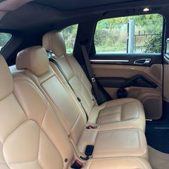 Porsche Cayenne 2015 GTS-thumb-18