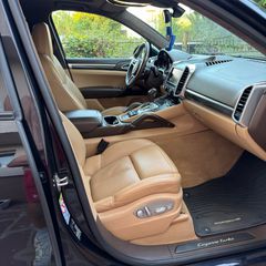 Porsche Cayenne 2015 GTS-thumb-21