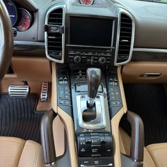 Porsche Cayenne 2015 GTS-thumb-30