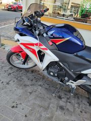 Honda CBR 250 2014-thumb-2