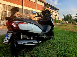 Kymco Downtown 300i 2013-thumb-3