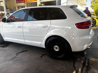 AUDI A3 SPORTBACK 2010-thumb-2