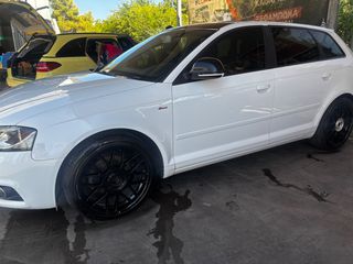 AUDI A3 SPORTBACK 2010-thumb-4