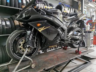 Yamaha YZF-R1 2008-thumb-1