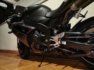Yamaha YZF-R1 2008-thumb-6