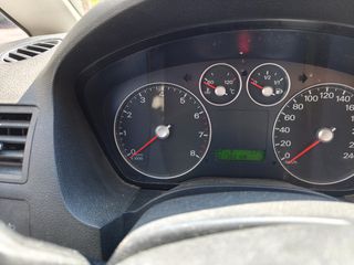 Ford C-Max 2004-thumb-4