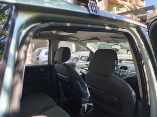 Ford C-Max 2004-thumb-8