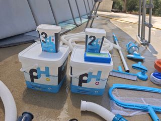 Pool with extra equipment-thumb-8