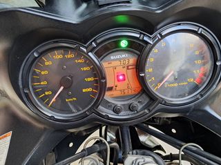 Suzuki V-Strom 650 2004 DL 650 V-STROM-thumb-7