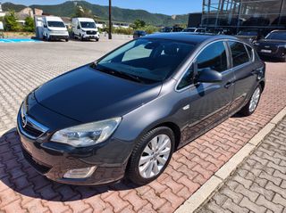 Opel Astra 2012