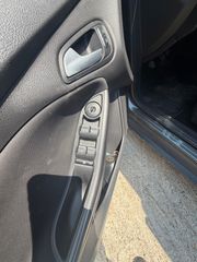 Ford Focus 2018-thumb-7