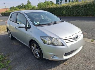 Toyota Auris 2011 1.4 D4D-Clima-6 TAXYTO