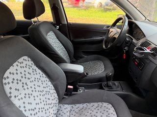 Skoda Fabia 2006 EYKAIRIA-thumb-12