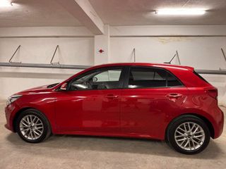Kia Rio 2017 •1.4•100hp•Clima•Navi•Dream Edition•-thumb-4