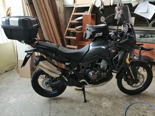 Honda CRF 1000 2016 DCT-thumb-2