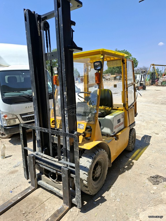 Mitsubishi 2000 FD25      FD50    FD25