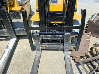 Mitsubishi 2000 FD25      FD50    FD25-thumb-3
