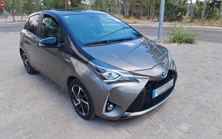 Toyota Yaris 2019 1.5 HYBRID BI-TONE