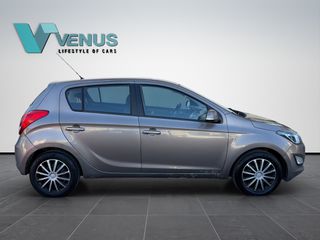Hyundai i 20 2013 CRDI DIESEL-thumb-6