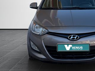 Hyundai i 20 2013 CRDI DIESEL-thumb-8