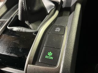 Honda Civic 2017-thumb-28
