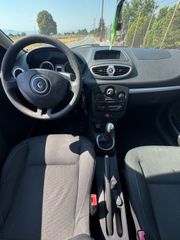 Renault Clio 2010-thumb-6