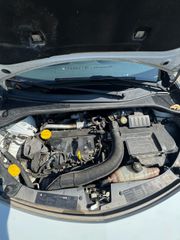 Renault Clio 2010-thumb-9