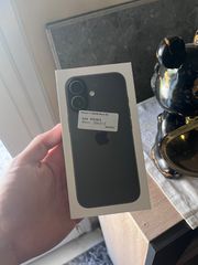 iPhone 17