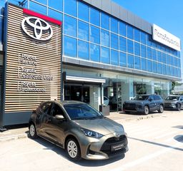 Toyota Yaris 2025 1.5 HYBRID LIVE 116HP-thumb-1