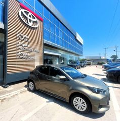 Toyota Yaris 2025 1.5 HYBRID LIVE 116HP-thumb-7