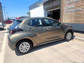 Toyota Yaris 2025 1.5 HYBRID LIVE 116HP-thumb-57