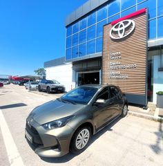Toyota Yaris 2025 1.5 HYBRID LIVE 116HP-thumb-12
