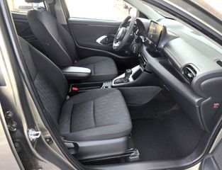 Toyota Yaris 2025 1.5 HYBRID LIVE 116HP-thumb-26