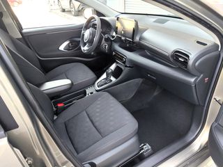 Toyota Yaris 2025 1.5 HYBRID LIVE 116HP-thumb-28